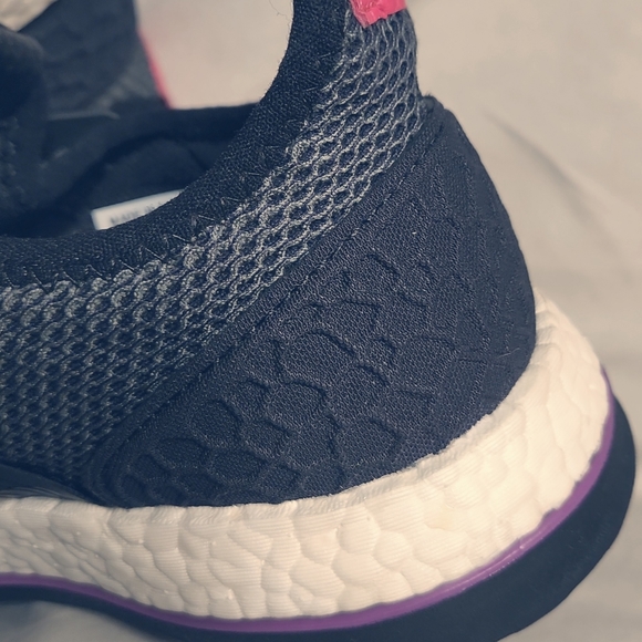ADIDAS Pure Boost Wmns 7.5 Black Running Sneakers - Picture 6 of 13